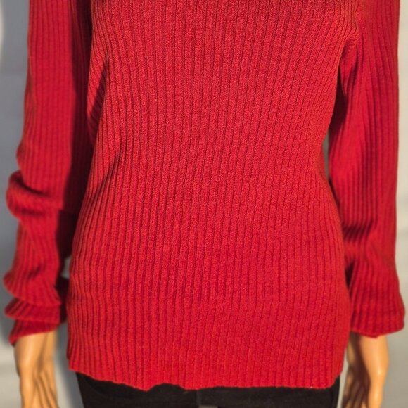 WORTHINGTON Very Pretty Channeled Turtleneck sweater, Red in size Medium - Picture 13 of 16